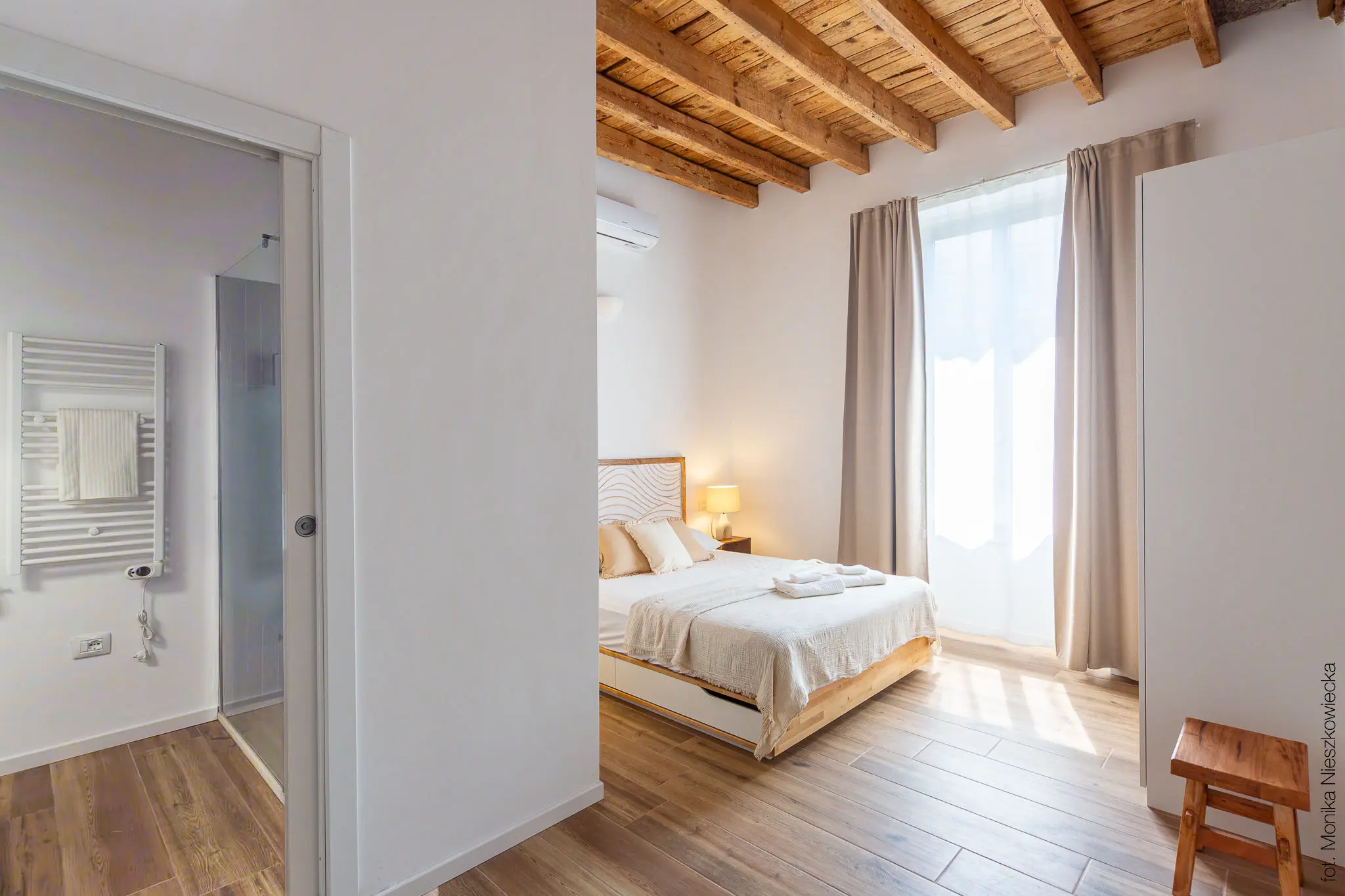 Fotografia Immobiliare di Airbnb a Milano per affitti brevi, Monika Nieszkowiecka